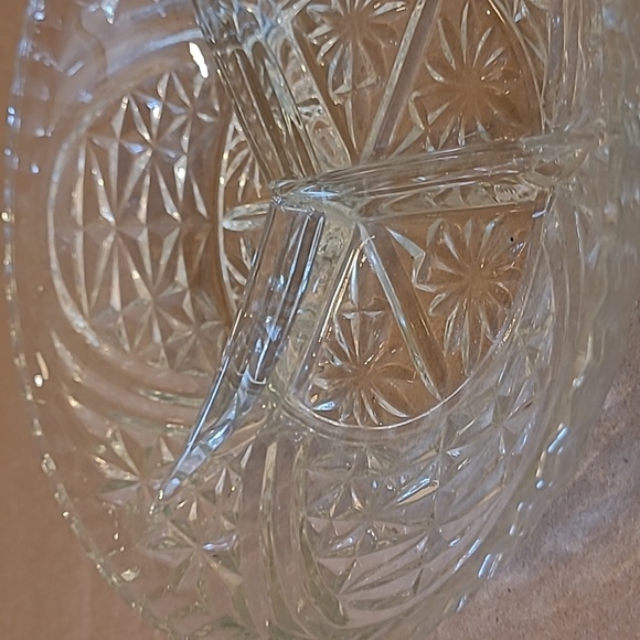 VINTAGE Clear Glass Divided Dish or Trinket Tray - Picture 3 of 8